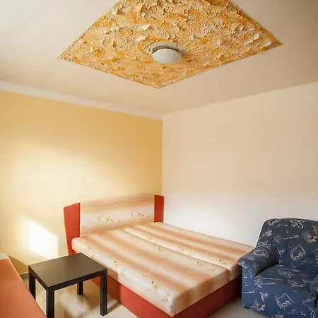 Проживание в семье Aa Privat *